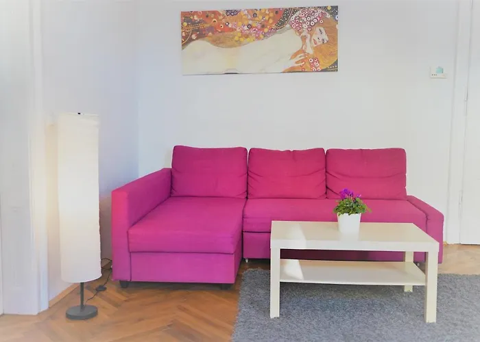 Cozy&Quiet Apartment Near Schoenbrunnpalace