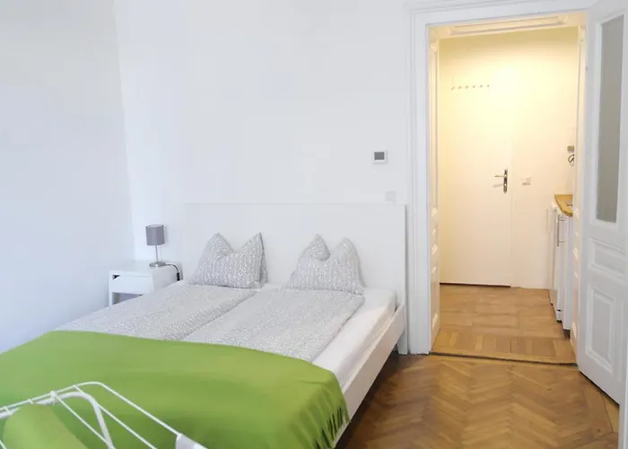 Cozy&Quiet Apartment Near Schoenbrunnpalace Vienna