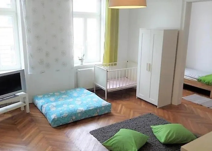 Cozy&Quiet Apartment Near Schoenbrunnpalace *