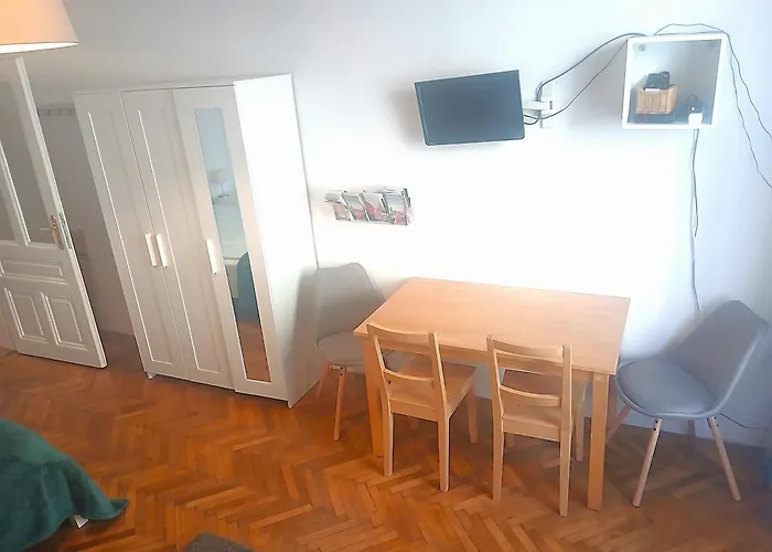 Cozy&Quiet Apartment Near Schoenbrunnpalace * Vienna