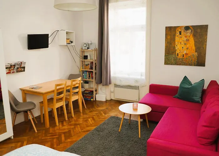 Cozy&Quiet Apartment Near Schoenbrunnpalace *