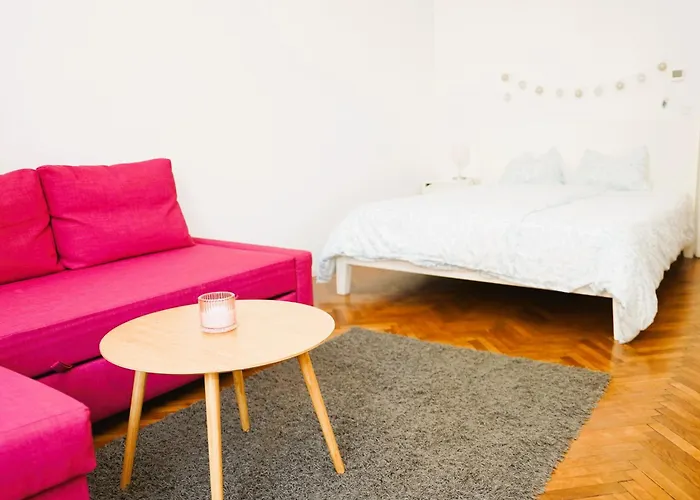 Cozy&Quiet Apartment Near Schoenbrunnpalace *
